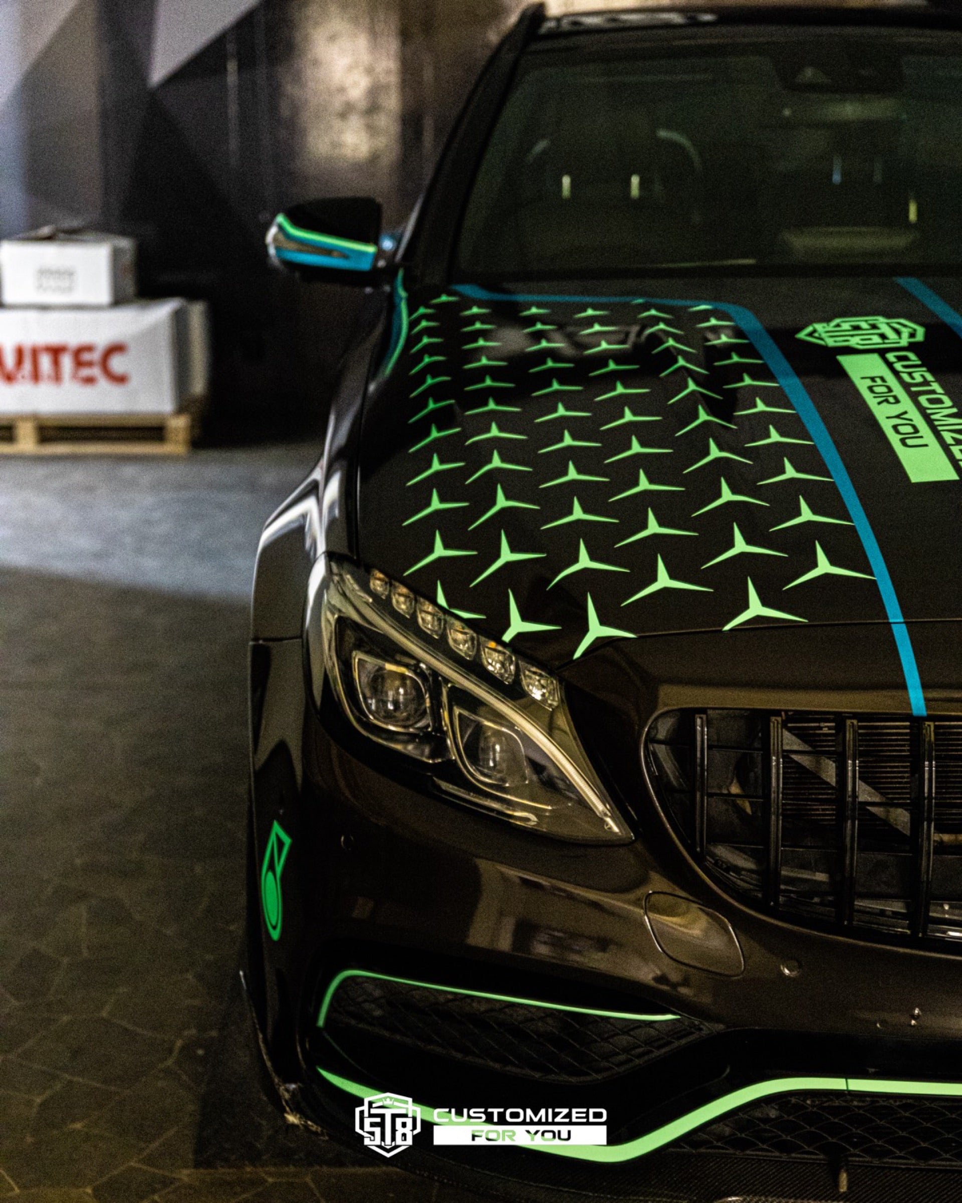 Mercedes-AMG C63 – Petronas Glow Edition