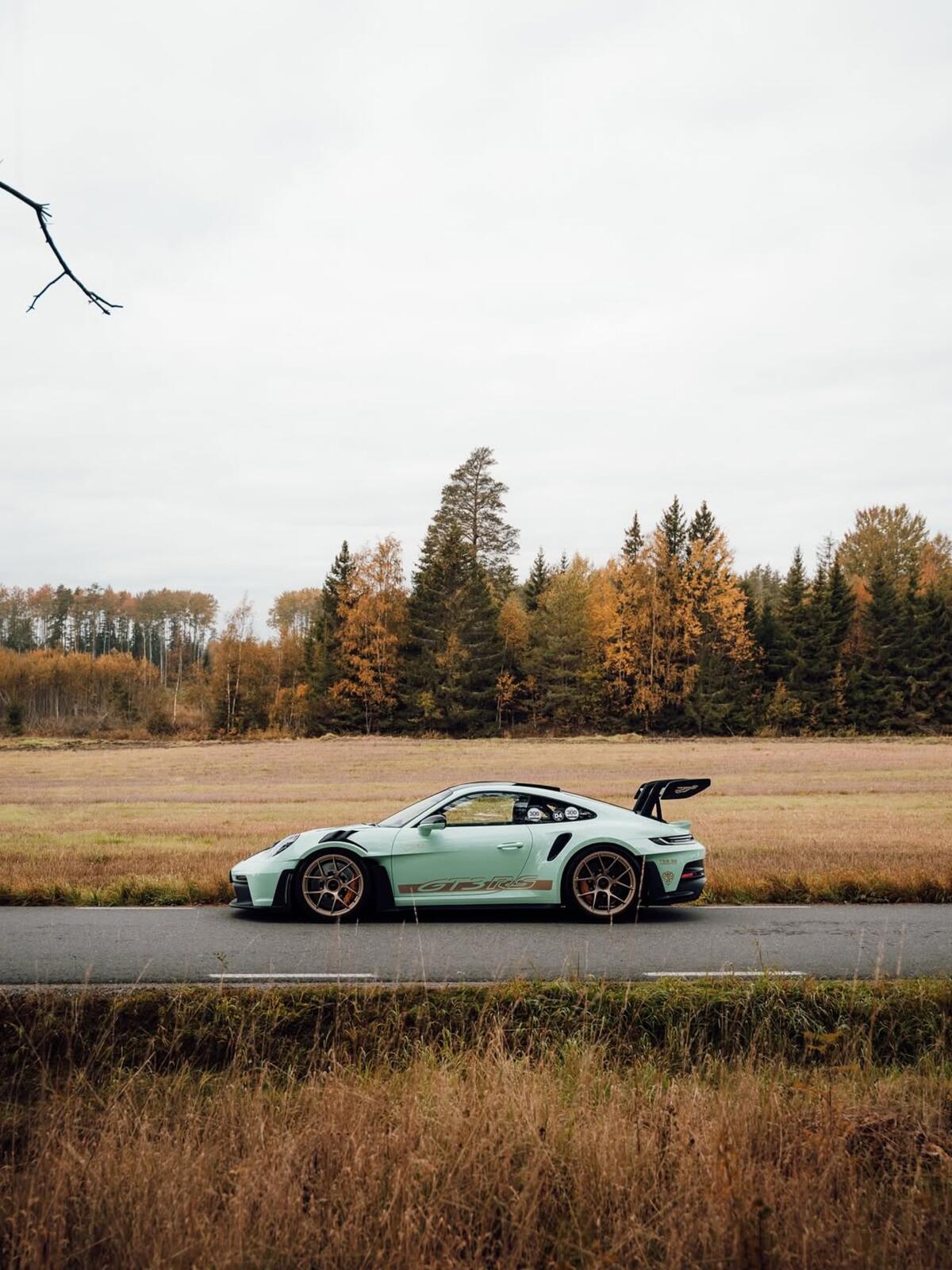 Porsche 992 GT3 RS – Mint Green Beast