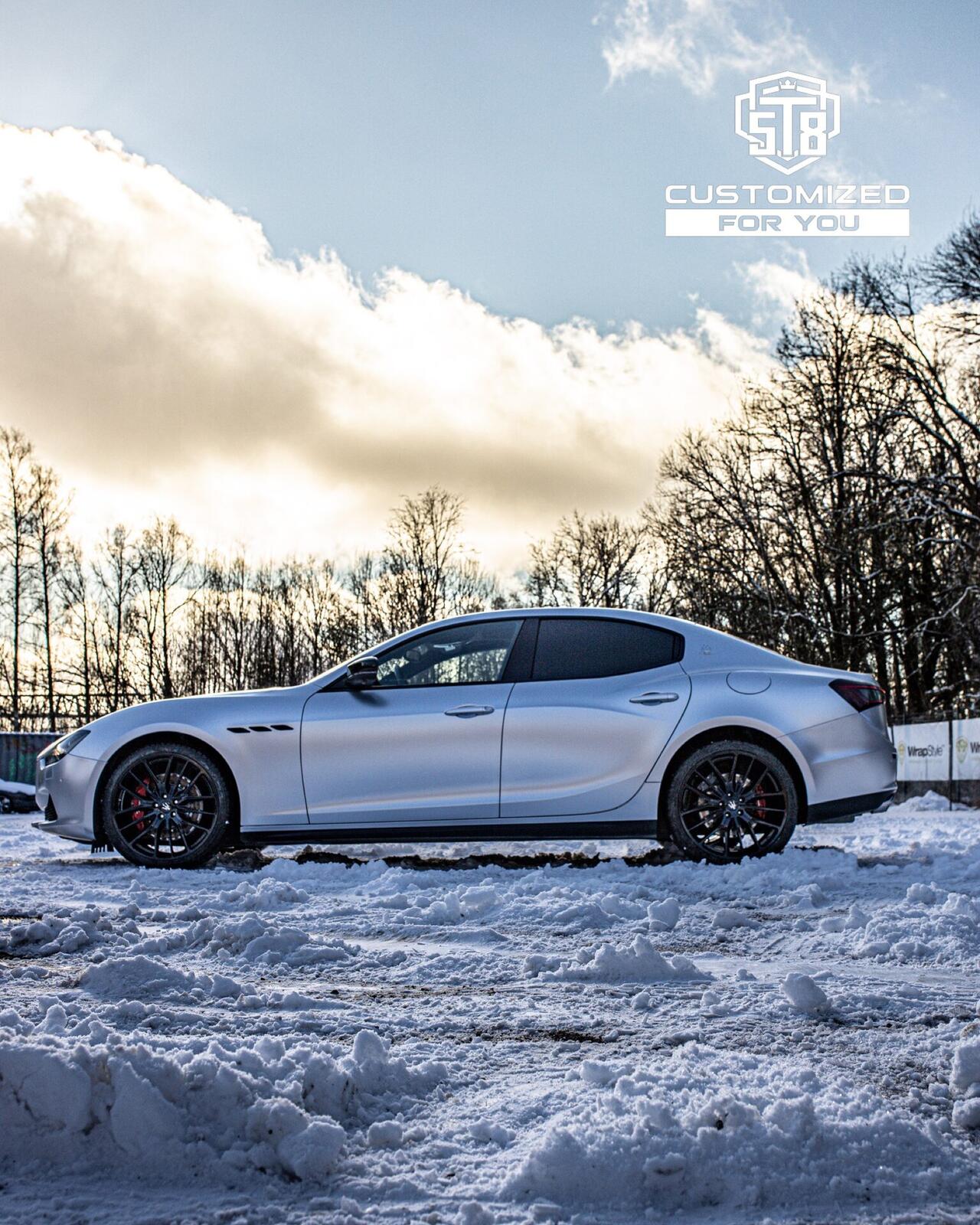 Maserati Ghibli – Metallic Silver Elegance
